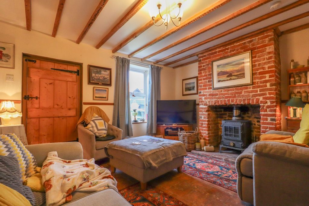 Property photo 2 of 22 4851772