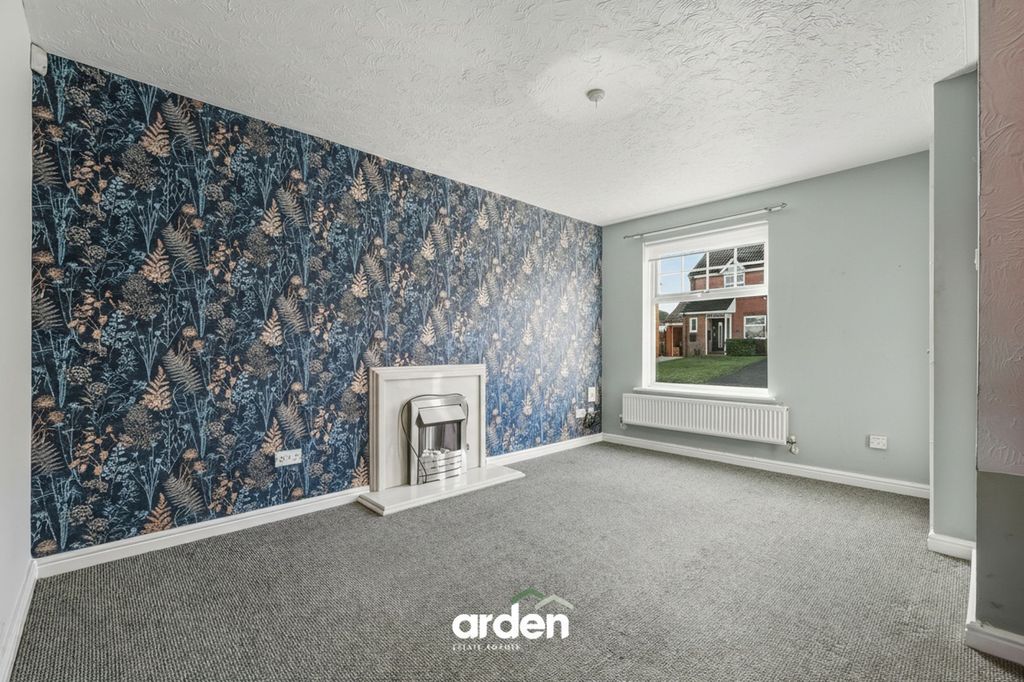 Property photo 2 of 9