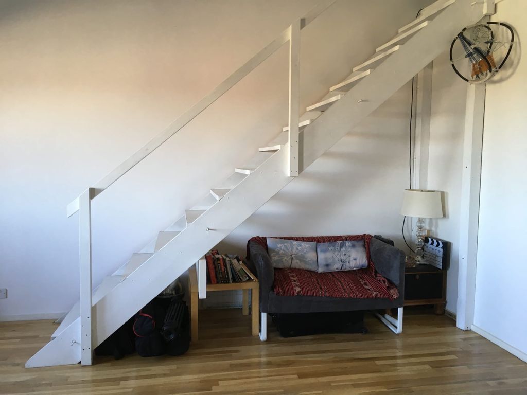 Property photo 2 of 6 Gallery