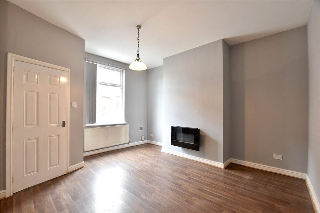 Property photo 3 of 16 Picture No. 07