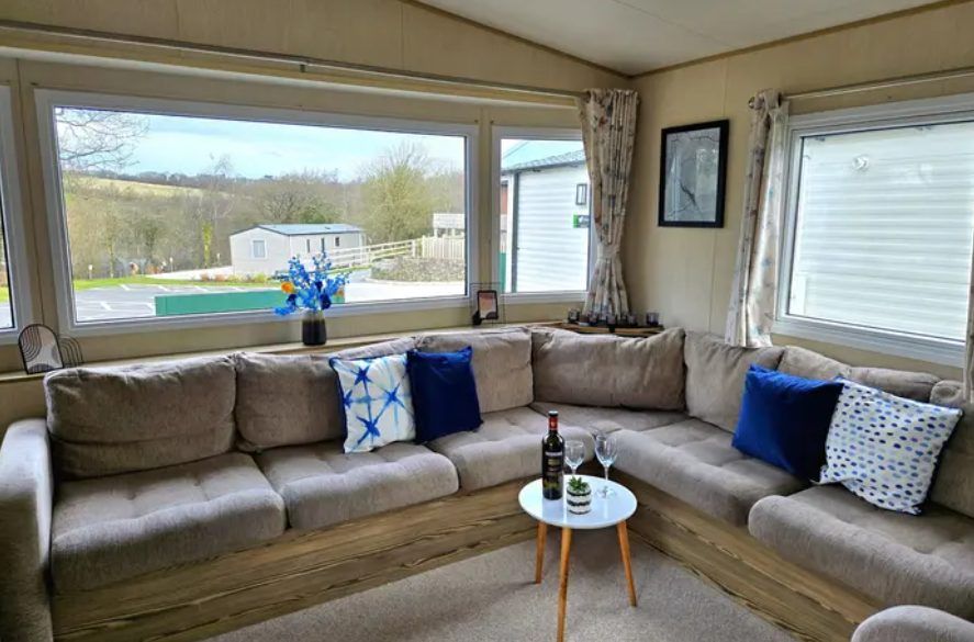 Property photo 3 of 20 10