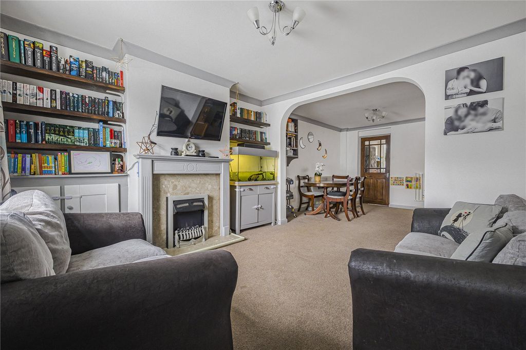 Property photo 2 of 8 Picture No. 22