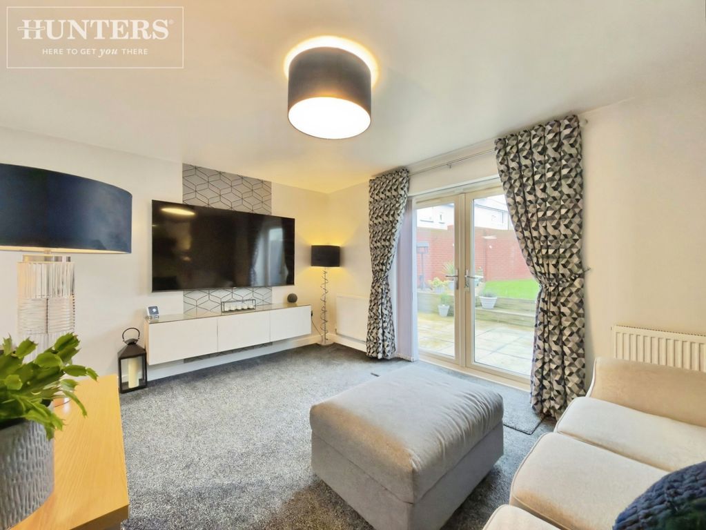 Property photo 2 of 17 Pbox-Img.Jpg