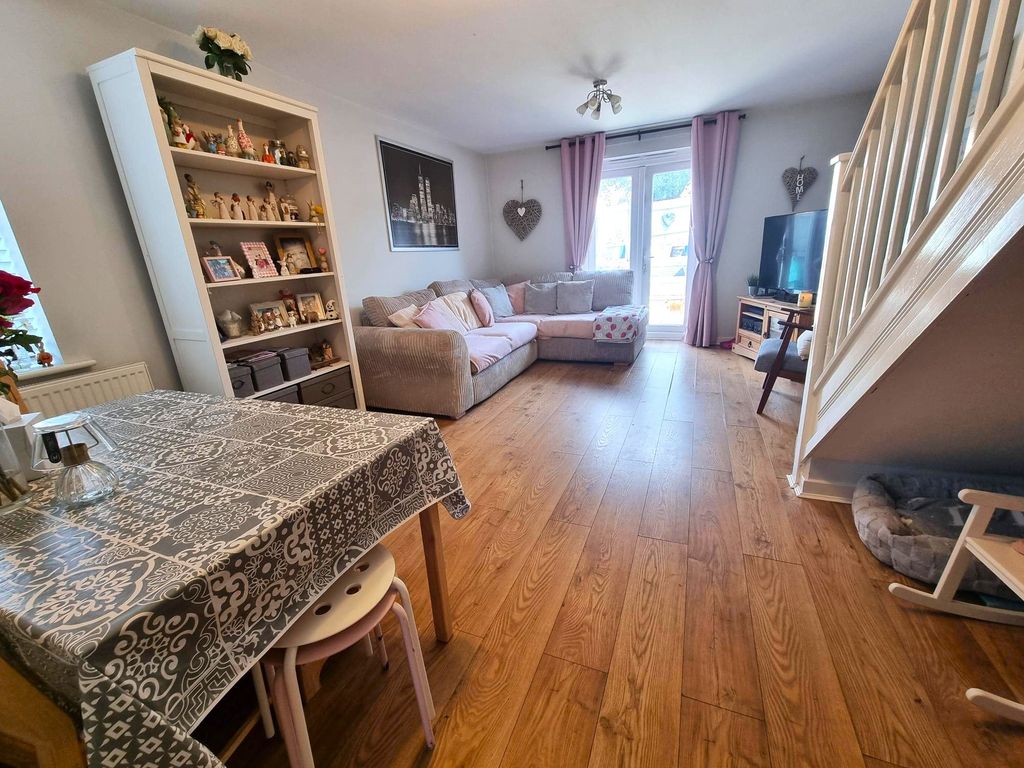 Property photo 3 of 24 Lounge/Dining Room