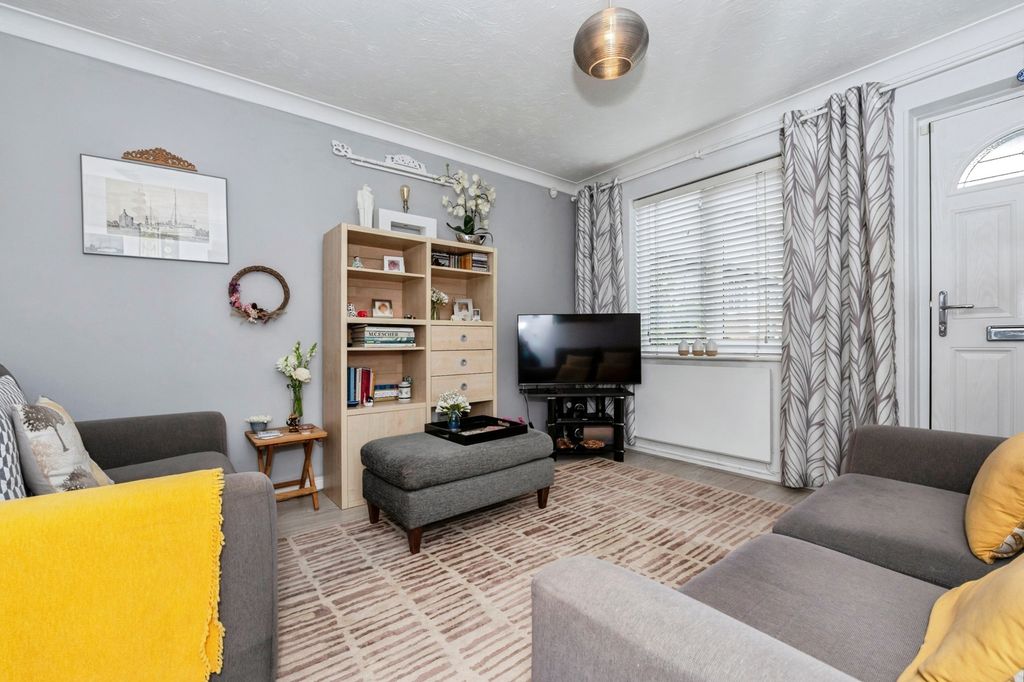 Property photo 2 of 14 Pbox-Img.Jpg