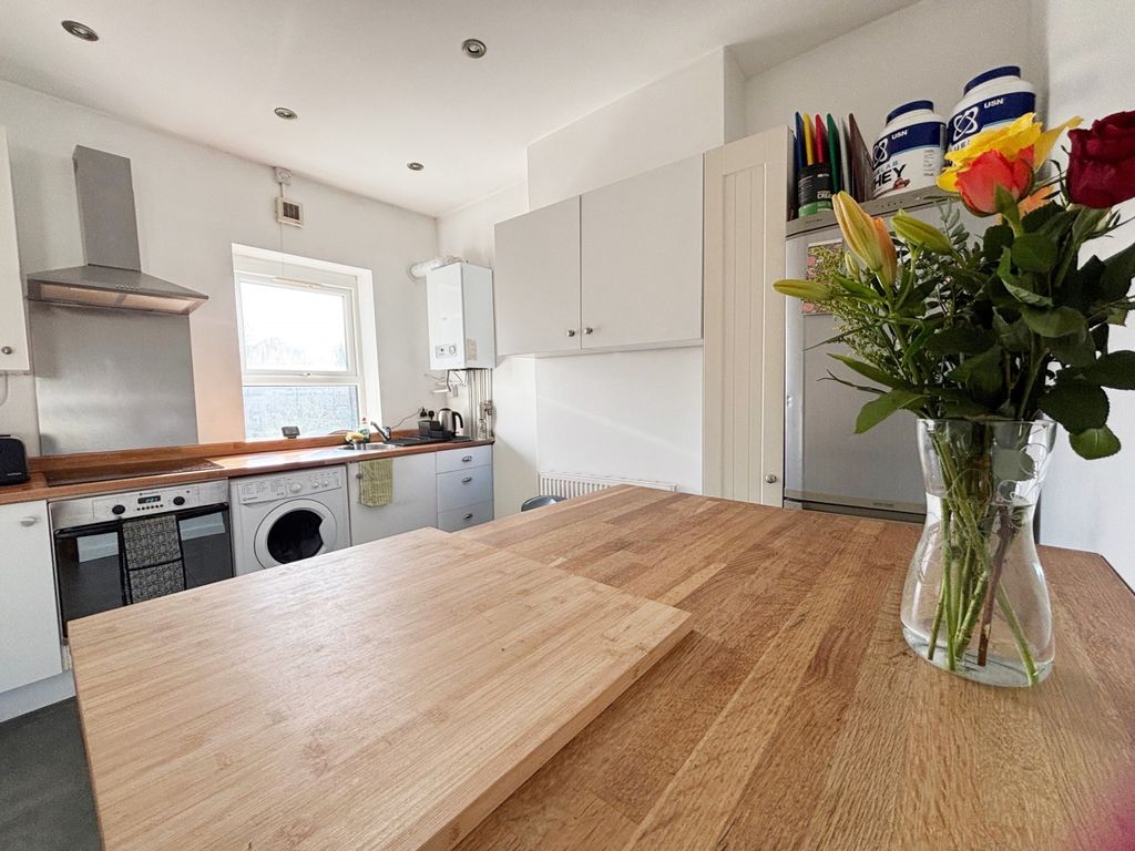 Property photo 1 of 6 Image011