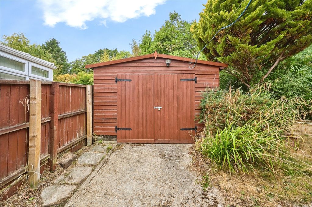Property photo 3 of 23 Picture No. 24