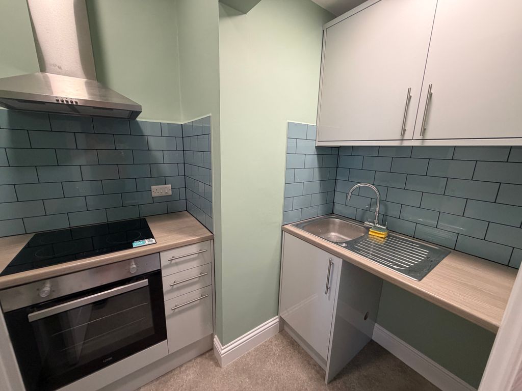 Property photo 2 of 5 Kitchen