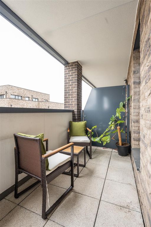 Property photo 2 of 18 Clarkson Crescent, E17