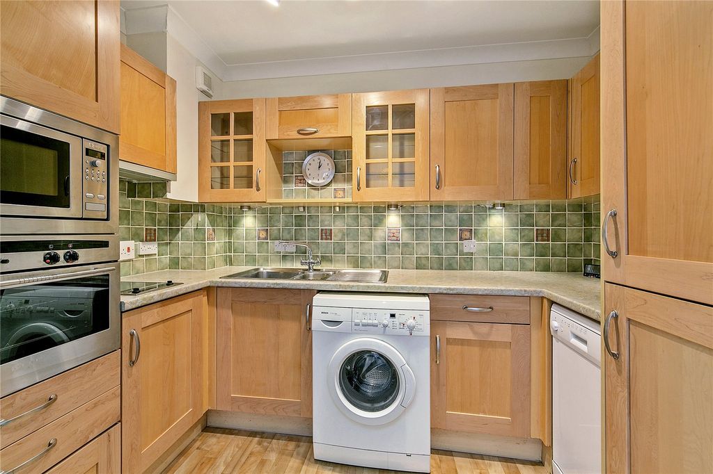 Property photo 3 of 12 Picture No. 11
