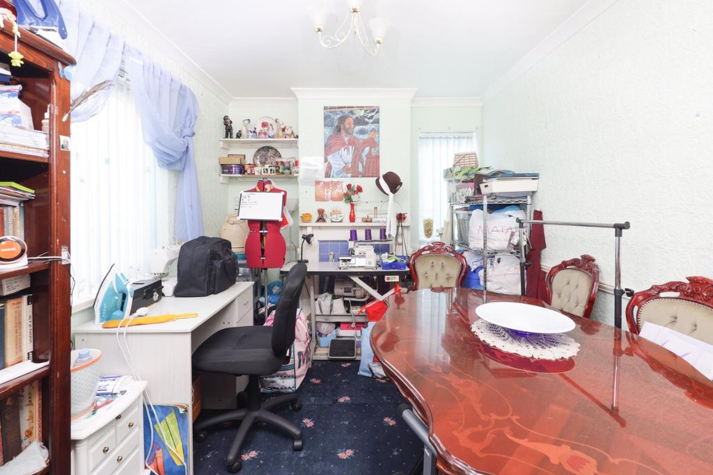 Property photo 3 of 15 Dining Room