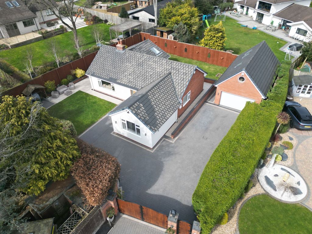 Property photo 1 of 40