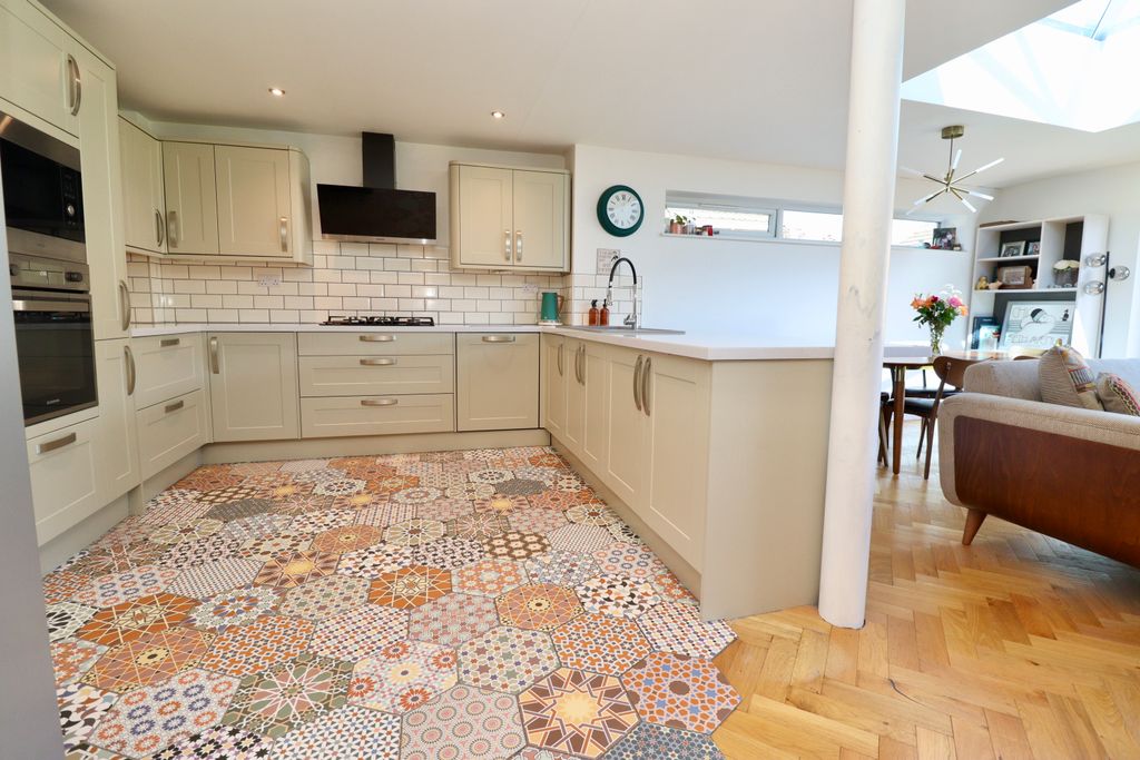 Property photo 2 of 24 Img_1313