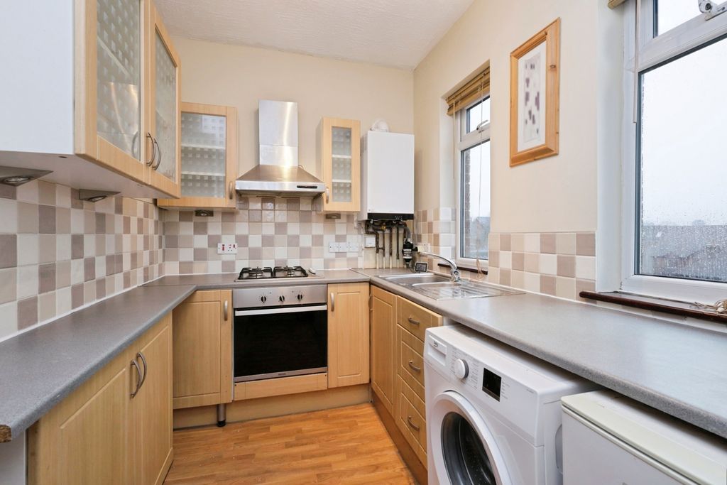 Property photo 3 of 12 Pbox-Img.Jpg