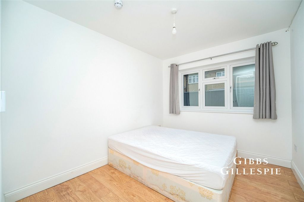 Property photo 2 of 7 Picture No. 04