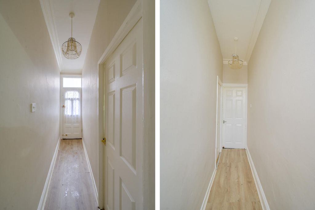 Property photo 2 of 15 Hallway