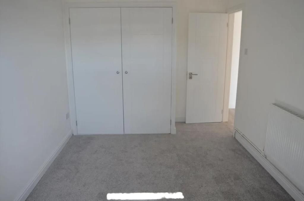 Property photo 3 of 5 Bedroom