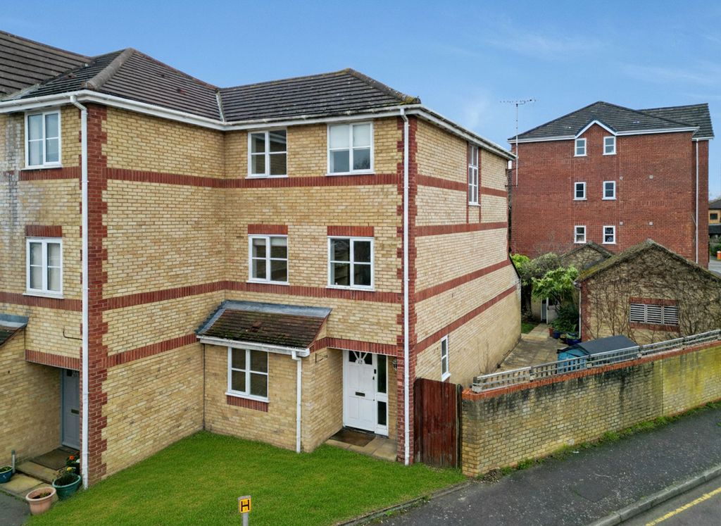 Property photo 1 of 21