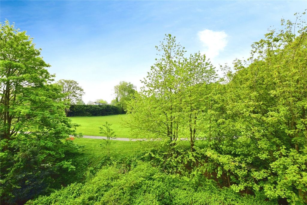 Property photo 2 of 21 Picture No. 03