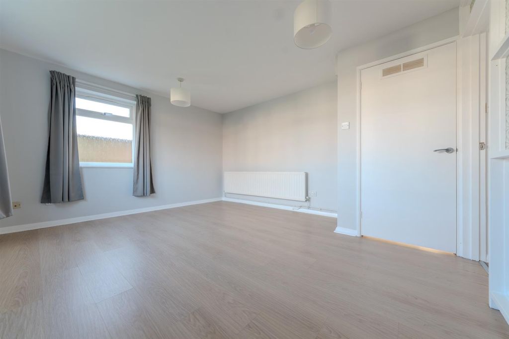 Property photo 2 of 5 Dsc_0130.Jpg