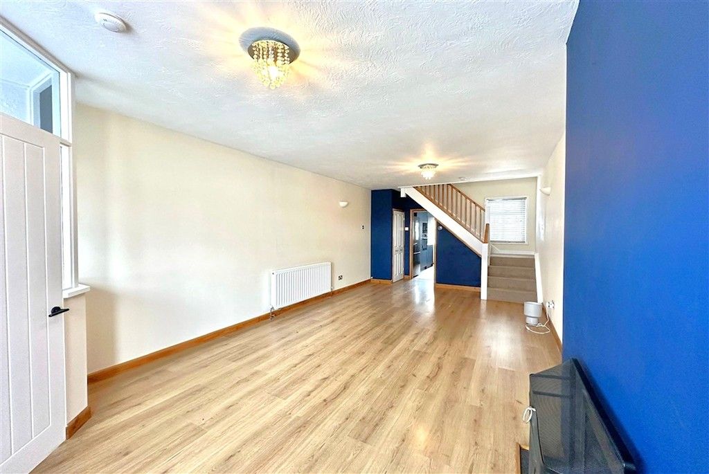 Property photo 3 of 10 Lounge/Diner