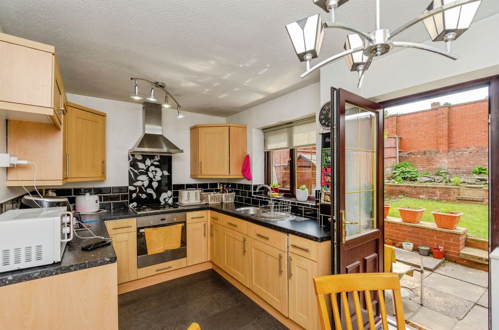 Property photo 3 of 17