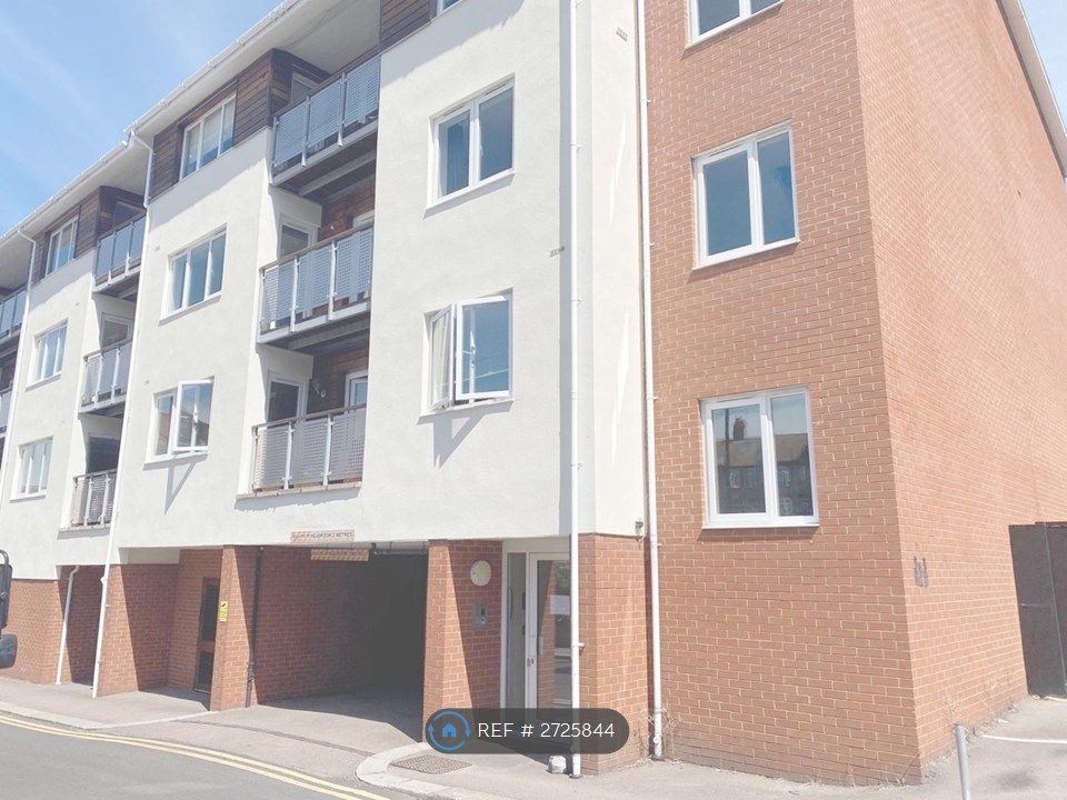 Property photo 2 of 8 Front