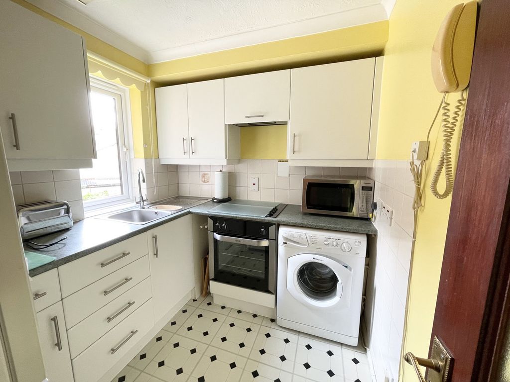 Property photo 3 of 7