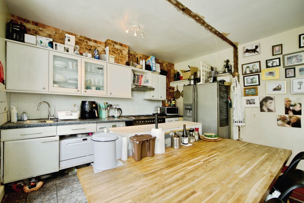 Property photo 3 of 18 Img_6290