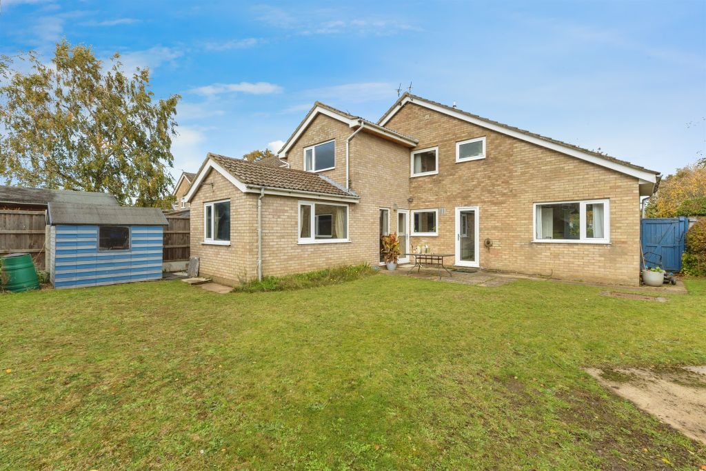 Property photo 2 of 17