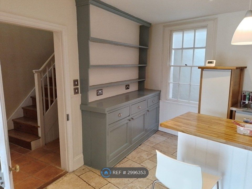 Property photo 2 of 11 Kitchen/Breakfast Room
