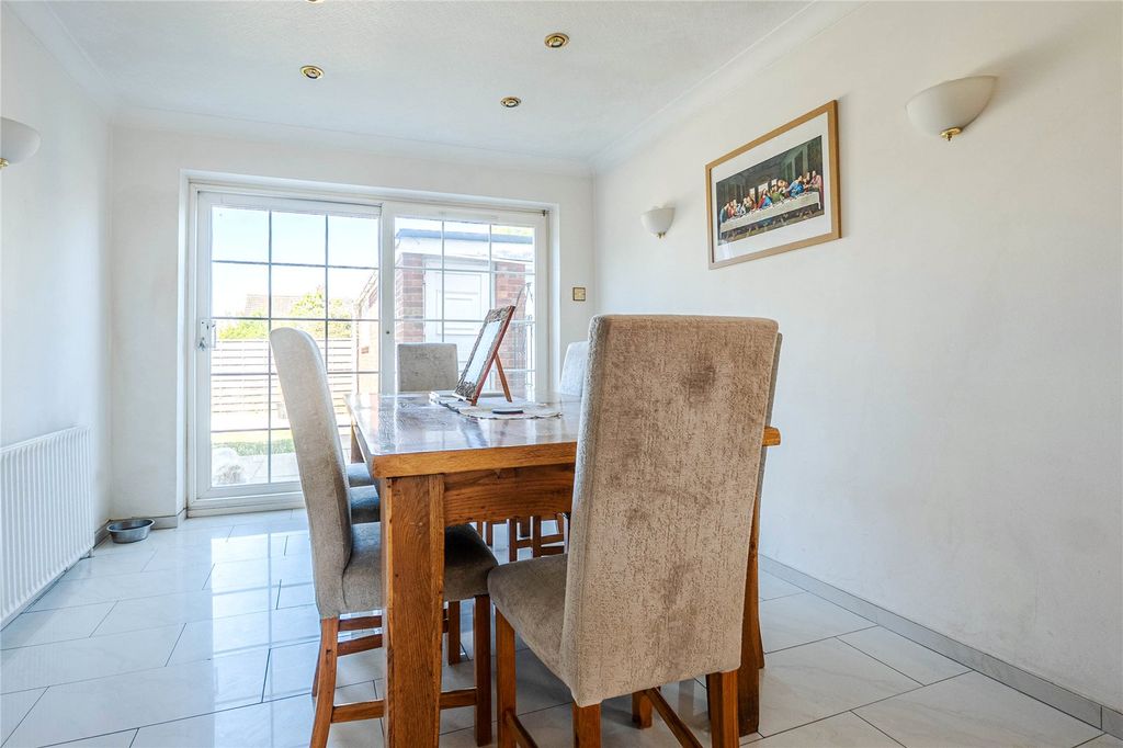 Property photo 3 of 19 Picture No. 26
