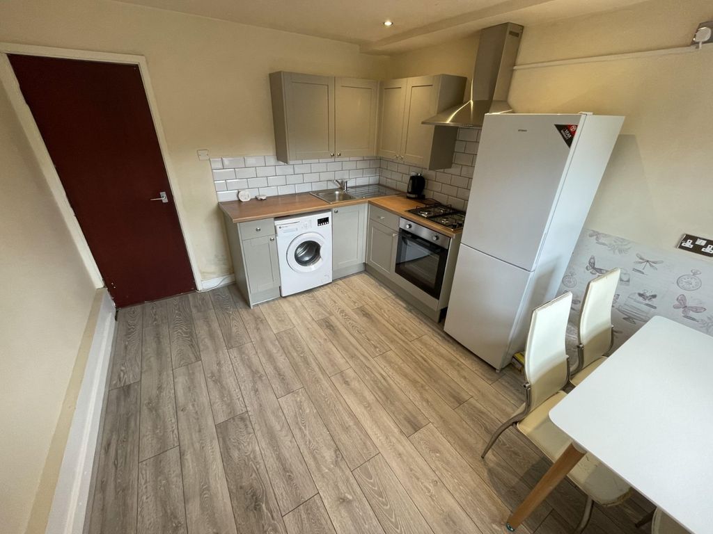Property photo 1 of 7 Picture No. 04