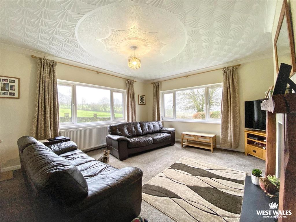 Property photo 3 of 40 Img_7742.Jpg