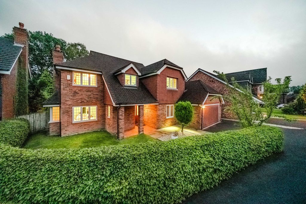 Property photo 1 of 51