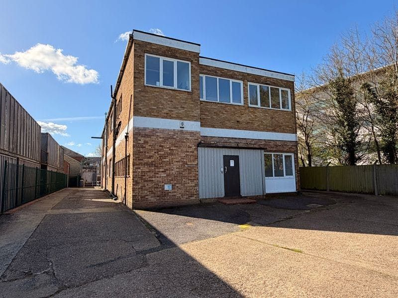 Property photo 1 of 7 Front.Jpeg