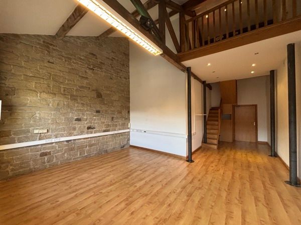 Property photo 3 of 6 Photo 12