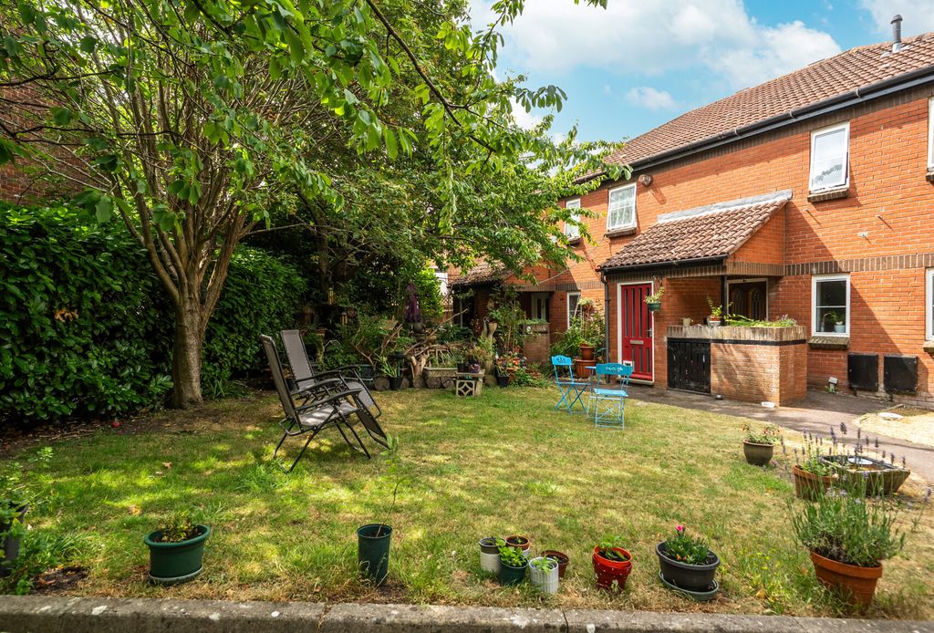 Property photo 1 of 16 1325539-2-68762B9...