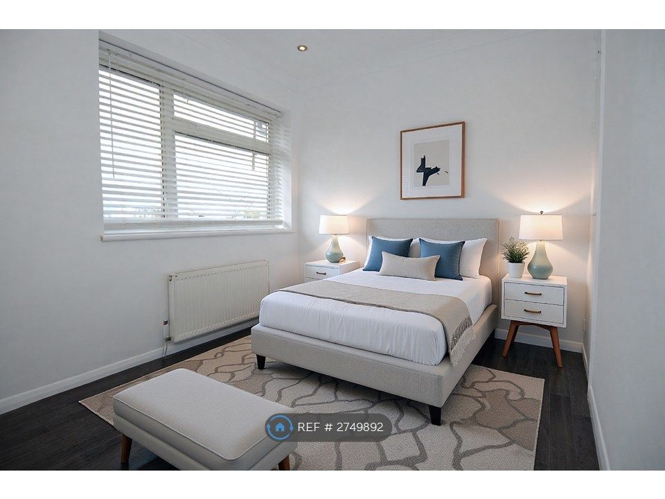 Property photo 3 of 11 Bedroom 1 Virtually Staged