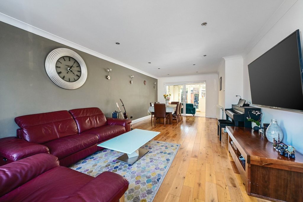 Property photo 2 of 20 Picture No. 03