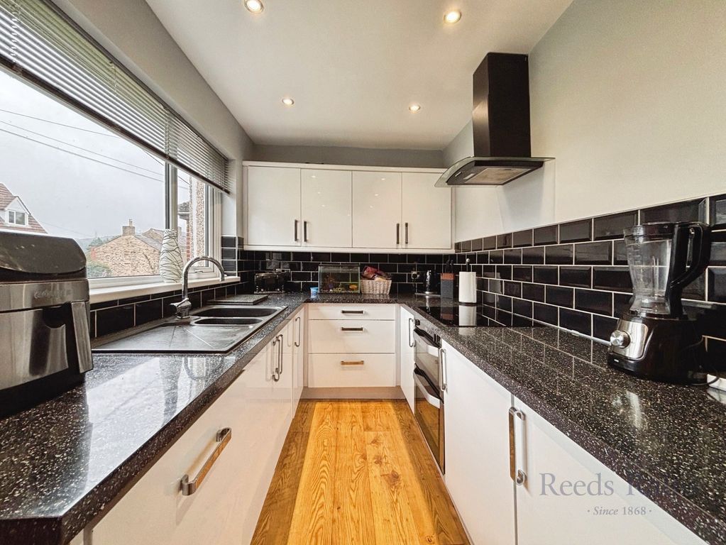 Property photo 2 of 13 Picture No. 08