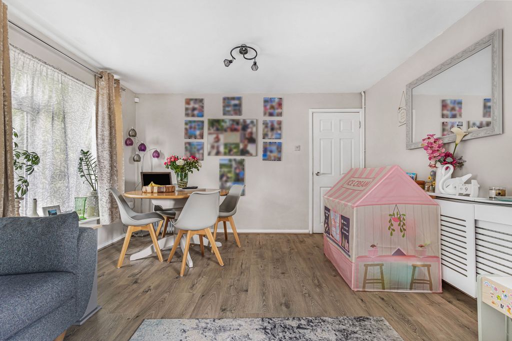 Property photo 3 of 20 1684562