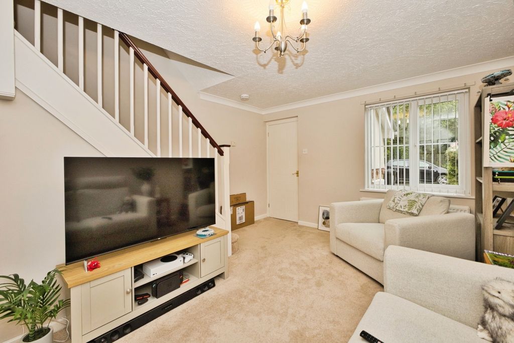 Property photo 2 of 25 Pbox-Img.Jpg