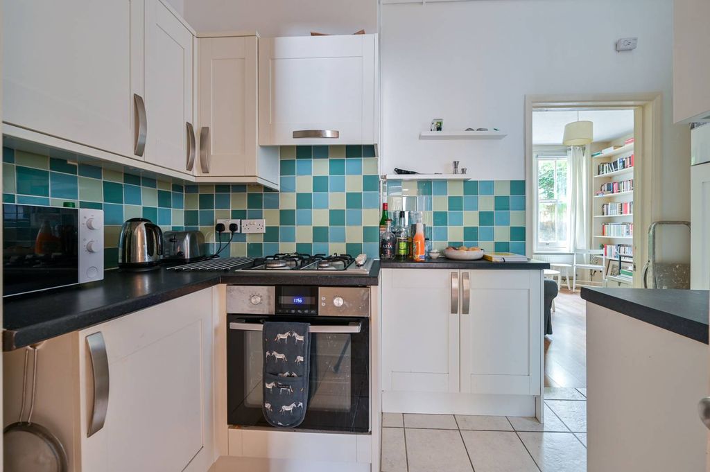 Property photo 1 of 9