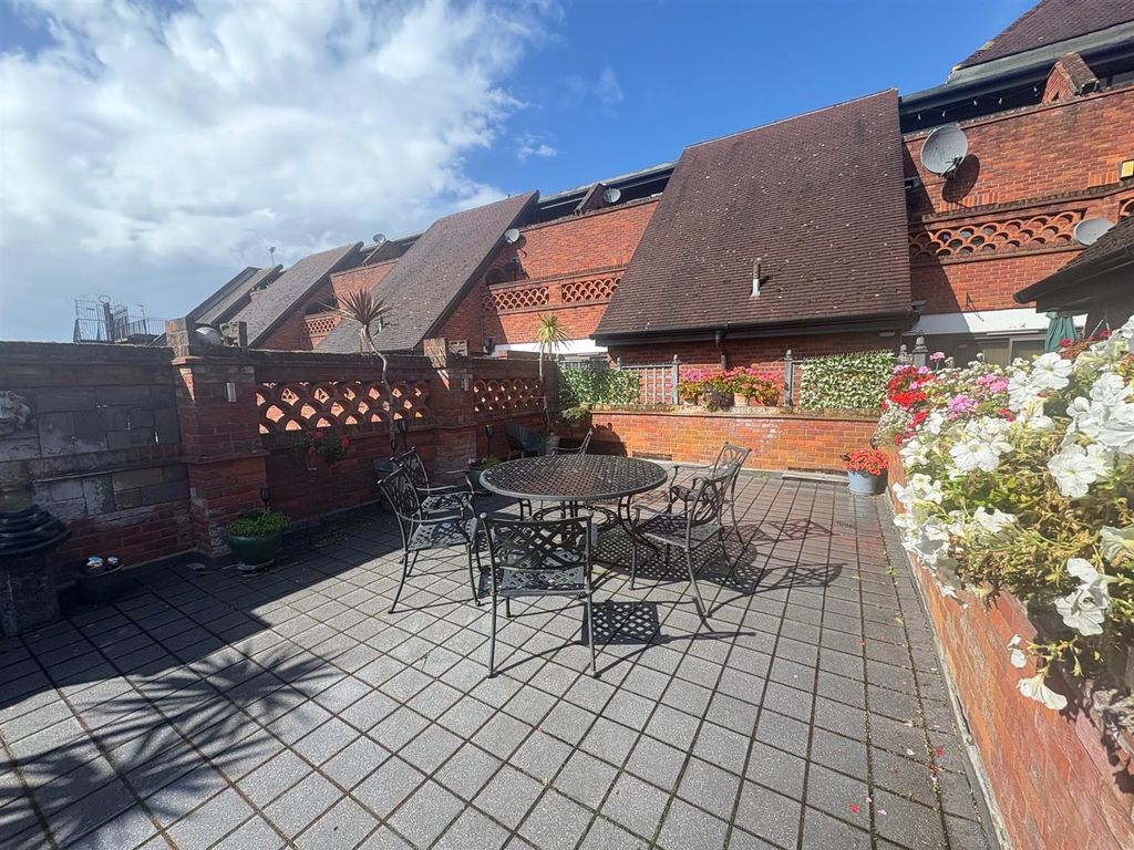 Property photo 1 of 9 1.Jpg