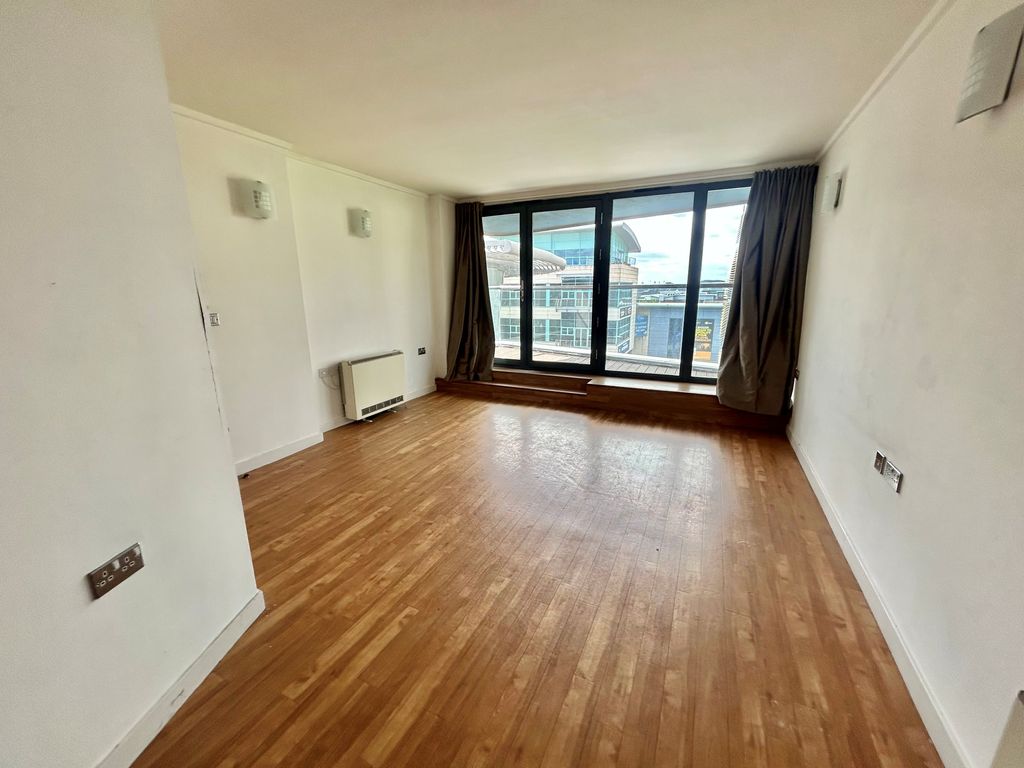 Property photo 1 of 8 Image