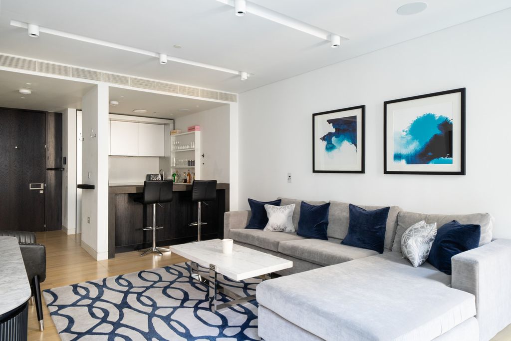 Property photo 2 of 23