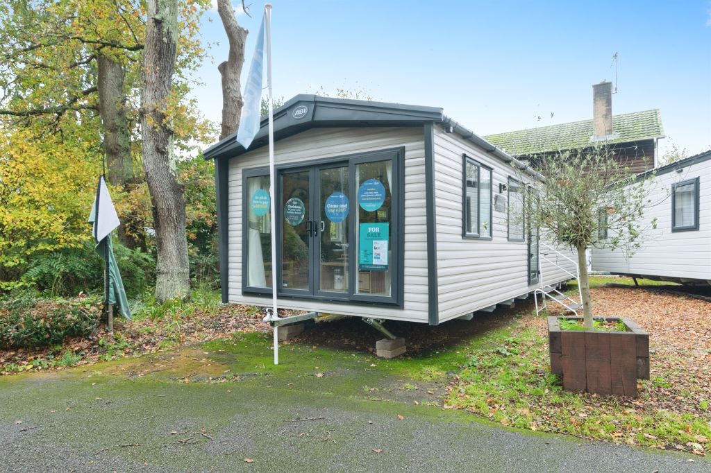 Property photo 1 of 22