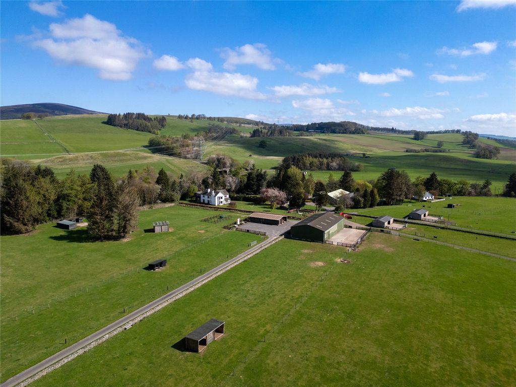 Property photo 1 of 15 Milton Of Ogil