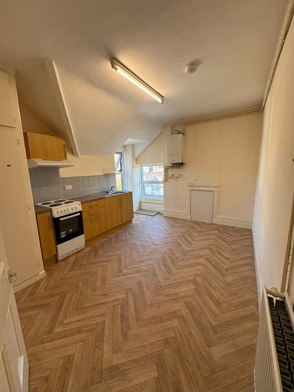 Additional image 6 of 3 bed flat to rentBron Trefor, Y Maes, Criccieth LL52